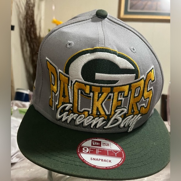 Green Bay Packers
Adjustable Snapback - Picture 2 of 8